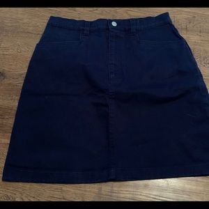 Girls school uniform skirt 16 new